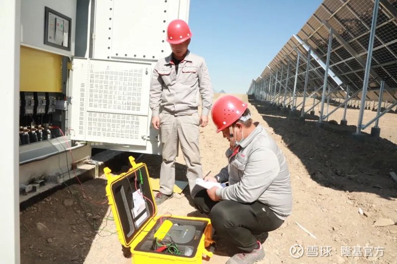 2026年太阳能光伏组件型号选购指南：单晶与多晶的终极对比